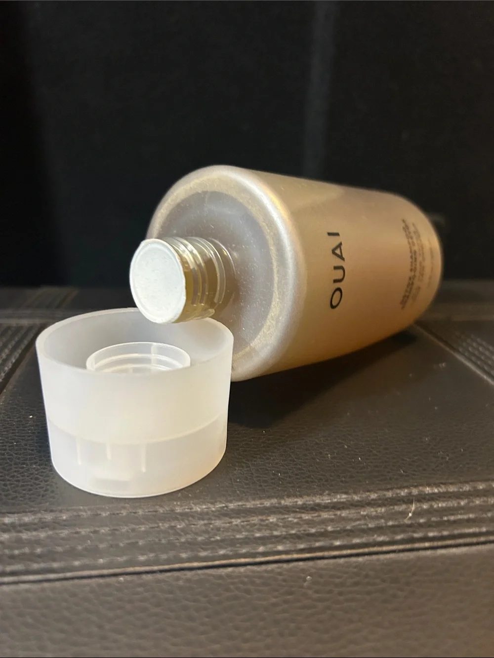 OUAI Detox Shampoo - all hair types - Full Size 10 fl oz/ 300 ml